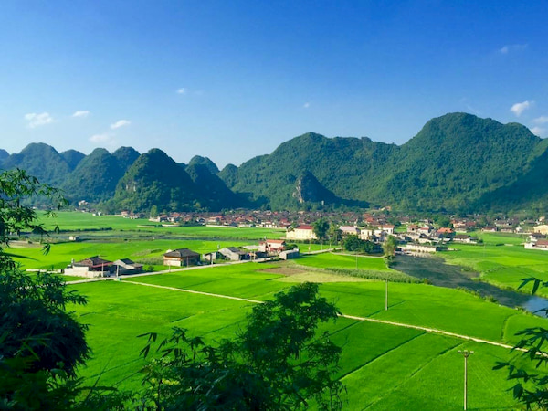 vallée de Bac son voyage à moto au Nord Vietnam