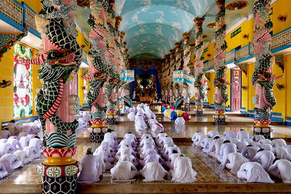 Cao Dai temple - Southern Vietnam - Inside the temple