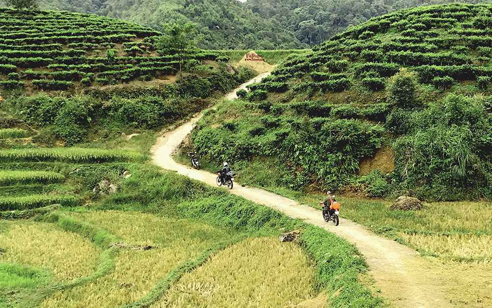 Voyage Vietnam Moto/Sin suoi ho Voyager à moto au vietnam