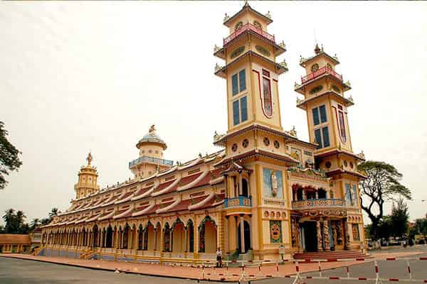  - Day 10: Saigon, Tay Ninh, Cu Chi, Saigon - Travel in Vietnam - Caodaitist temple