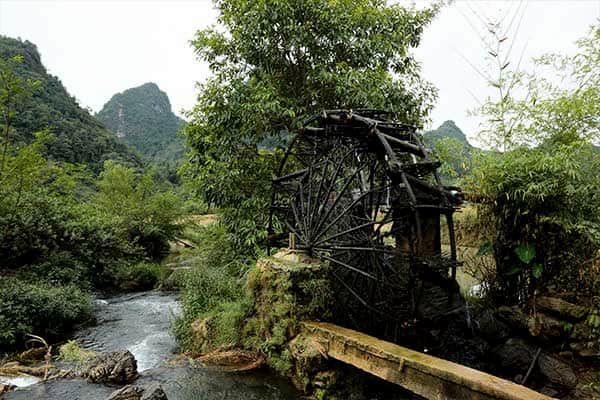  Ban Gioc waterfall - Northern Vietnam - Bamboo rafts