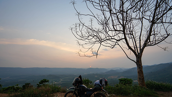 Voyage à moto au Vietnam: du Sud au Centre sur les routes pittoresques