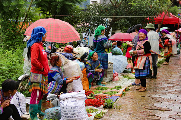 Day 2 Lao Cai, Marché Bac Ha, Ban Lien, Nam An